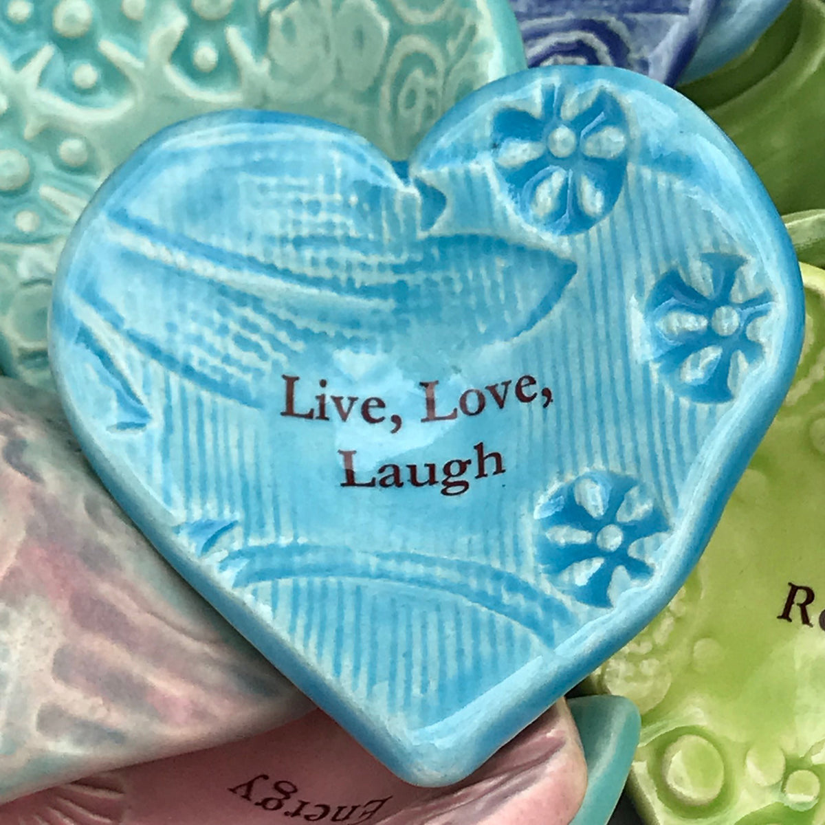 Giving Heart "Live, Love, Laugh